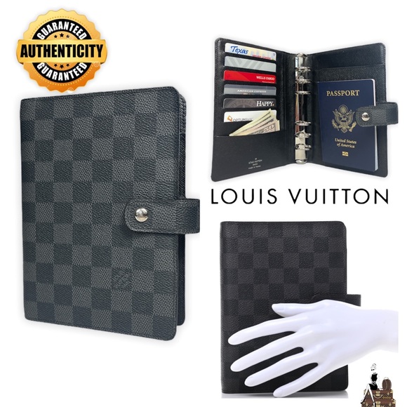Louis Vuitton Handbags - 🎉HP🎉💎AUTHENTIC💎 Louis Vuitton Agenda Passport Holder